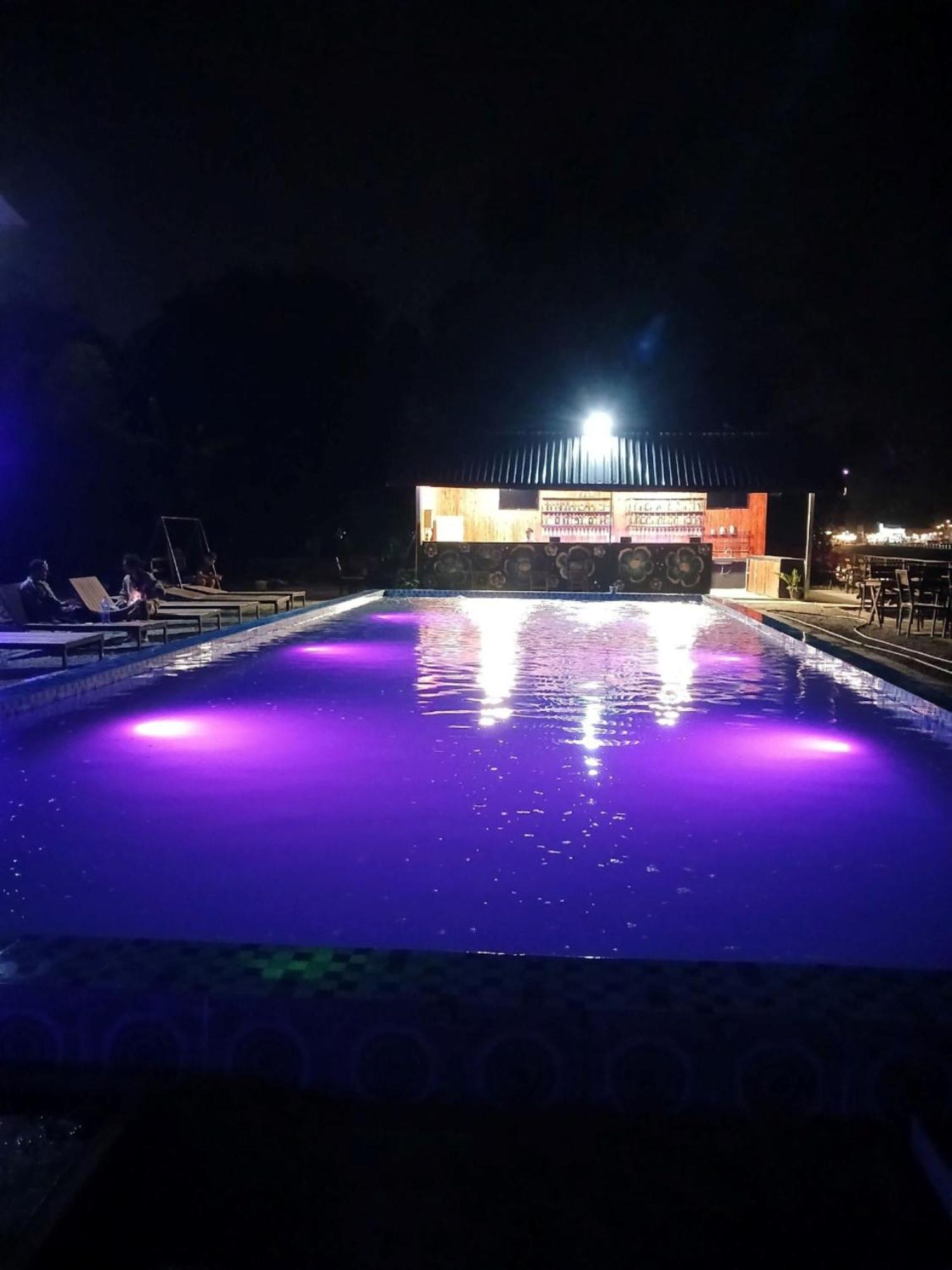 Riverside Garden Hostel Vang Vieng Zewnętrze zdjęcie