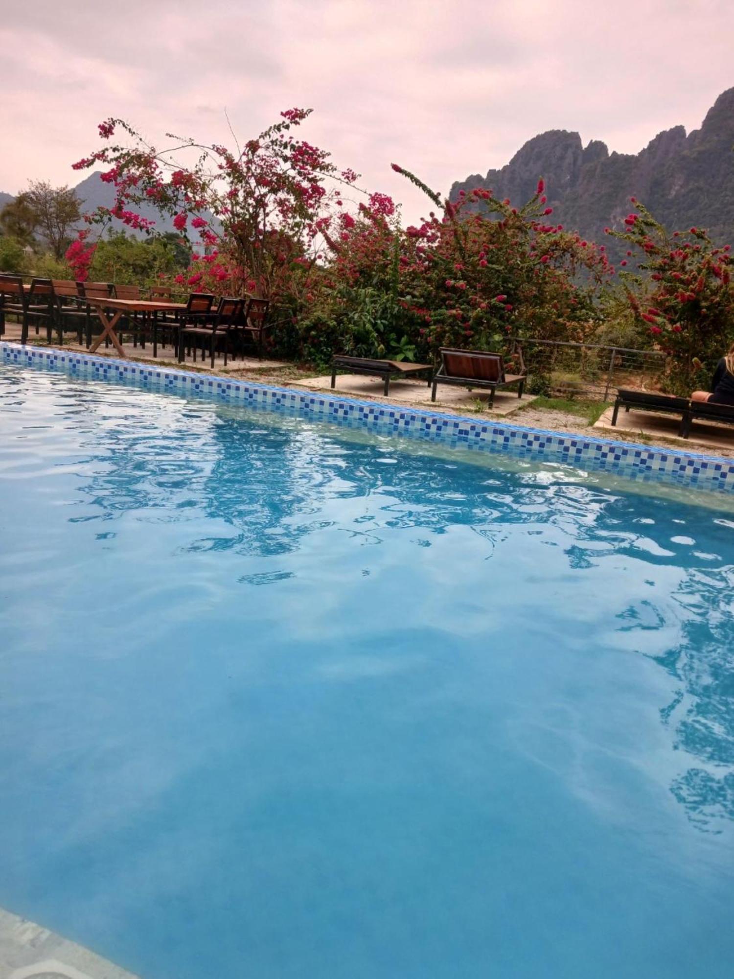 Riverside Garden Hostel Vang Vieng Zewnętrze zdjęcie